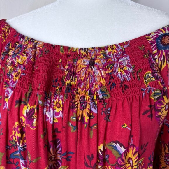 BeachLunchLounge  Red Off-Shoulder Floral Smocked Boho Top With Bell Sleeves Siz - Picture 4 of 7